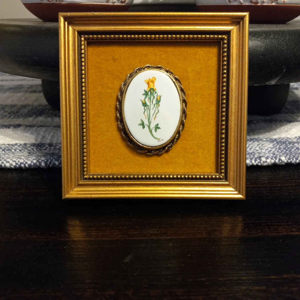 Vintage 1970s Originals By Paula The Blue Bonnet Patch Daffodil Mini Frame